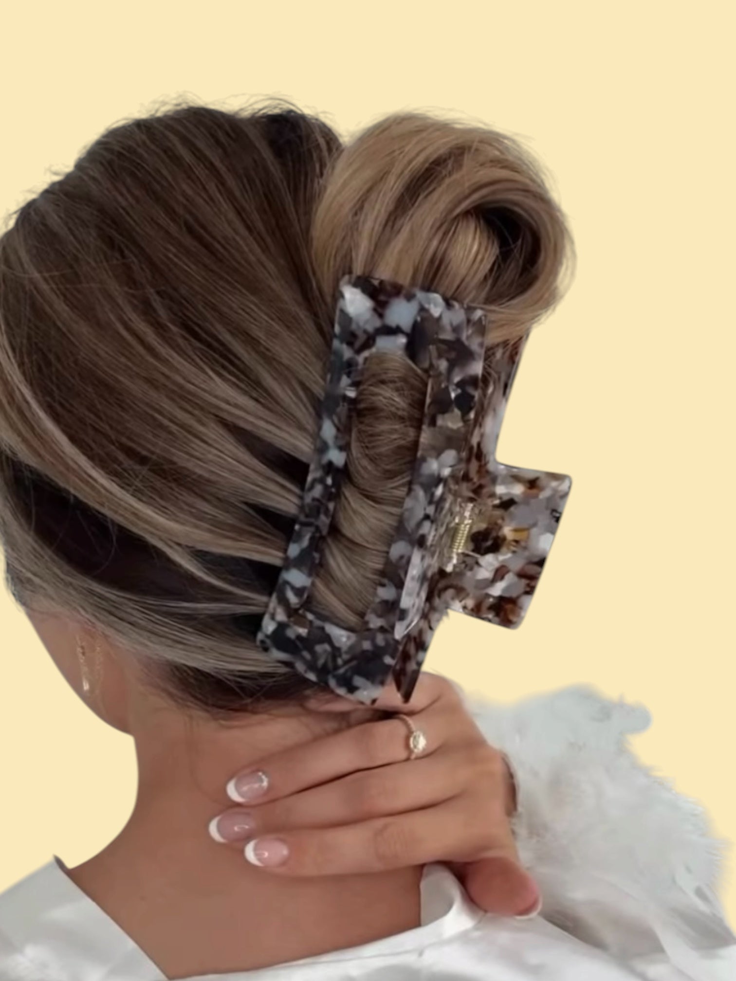 Large clips