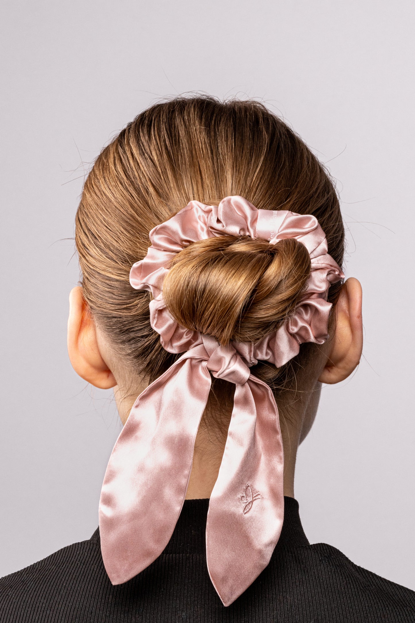 Hodvábna gumička s mašľou L - Baby Pink
