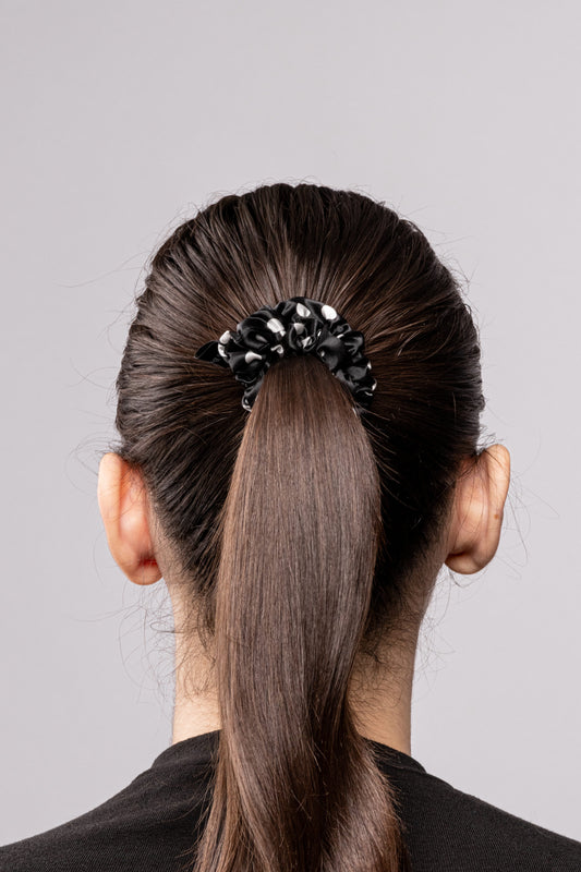 Hodvábna gumička medium Polka Dot - Čierna